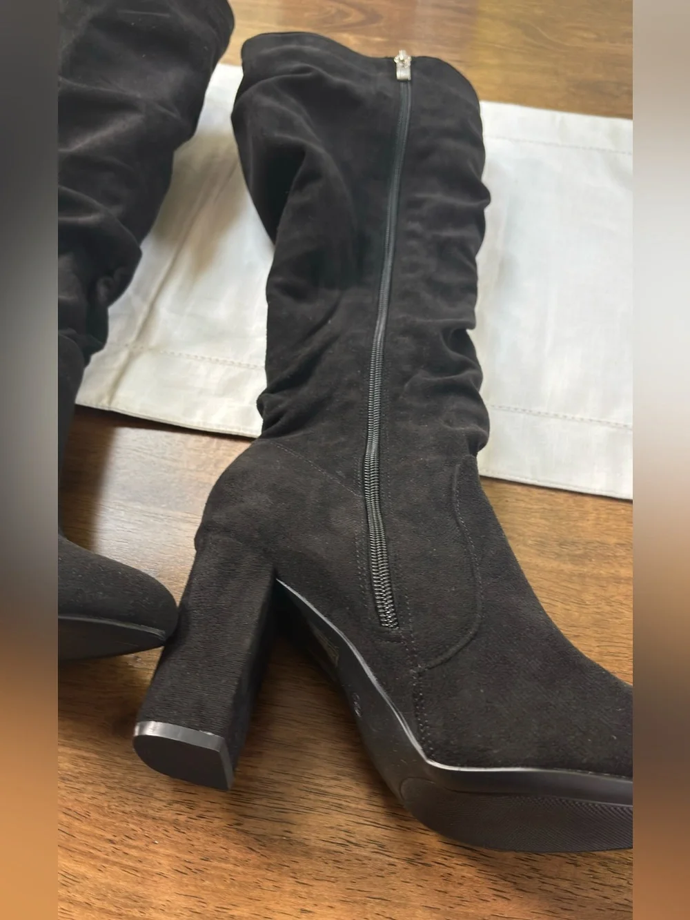 Women's Black Suede feel  Mid-Heel Knee Boot